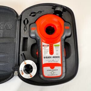 Black & Decker Bullseye Laser Level Stud Finder Case Accessories BDL100S Measure